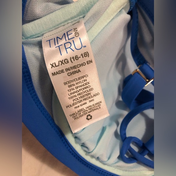 Time & Tru NWT underwire twist front top with adjustable straps & tie back, XL - Picture 3 of 11